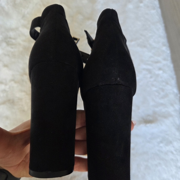 Express Black Women's Shoes - Picture 5 of 6